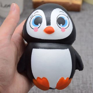 đồ chơi SquiShy chim cánh cụt mập