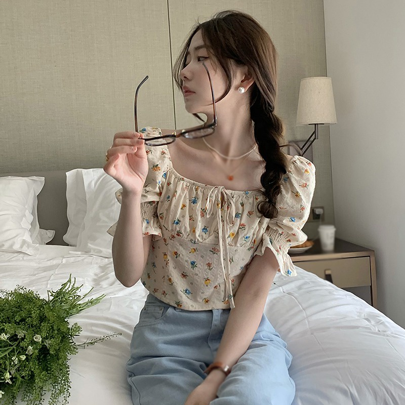 Áo Voan Cổ Vuông Tay Ngắn Họa Tiết Hoa Xinh Xắn Cho Nữ