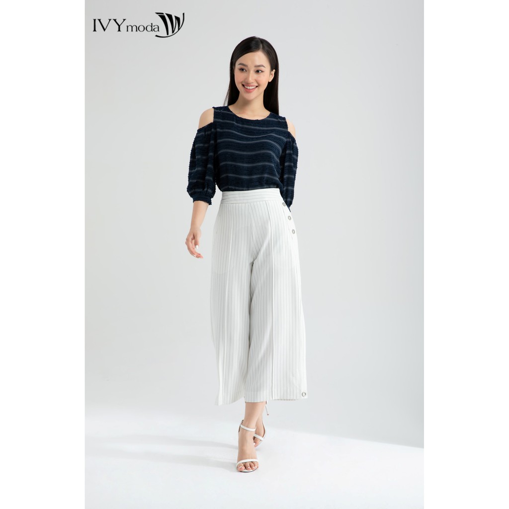 [NHẬP WABRTL5 GIẢM 10% TỐI ĐA 50K ĐH 250K ]Áo sọc khoét vai nữ IVY moda MS 17M6533