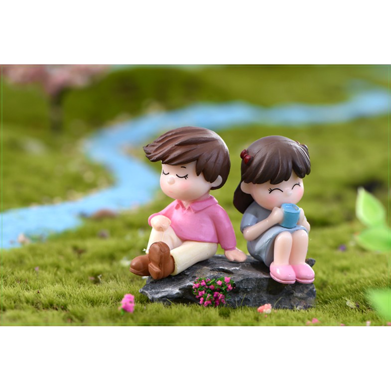 Mô hình đôi bạn ngồi bên nhau uống trà dùng trang trí tiểu cảnh, terrarium, móc khóa, DIY
