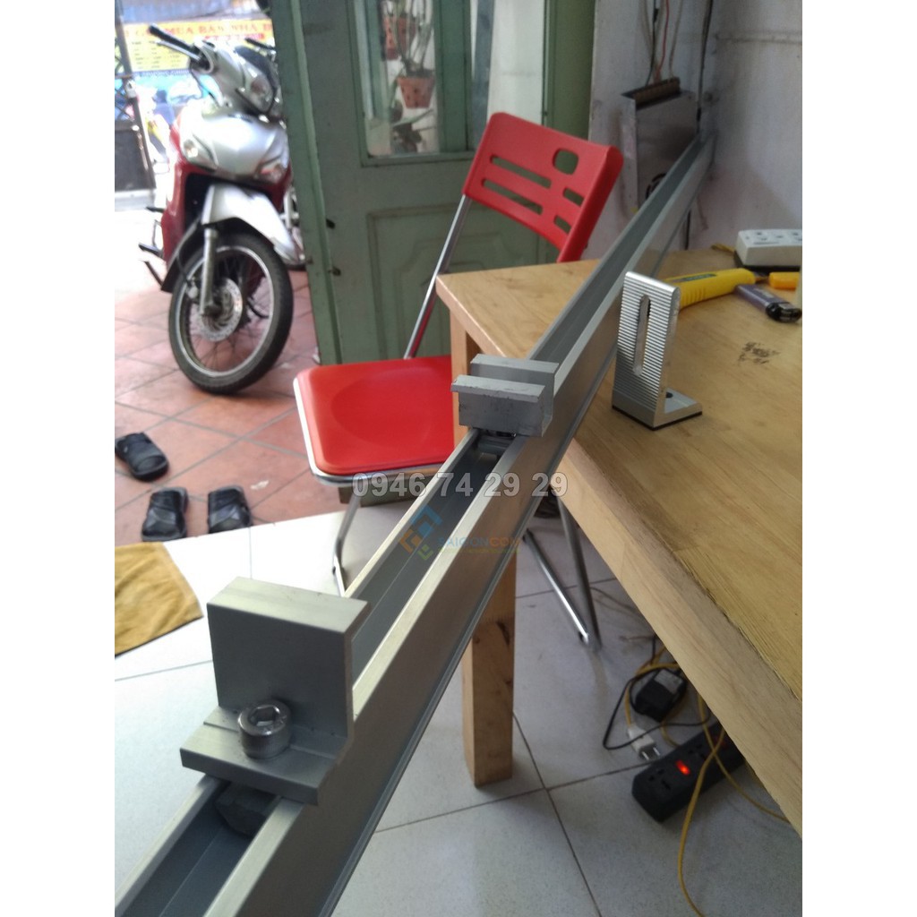 Thanh rail nhôm dài 4m2 - lắp đặt pin mặt trời