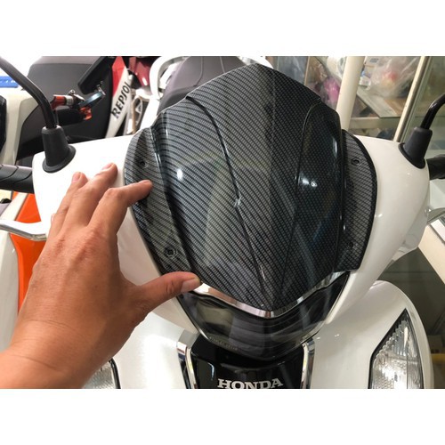 Kính chắn gió SH 2020 - CARBON