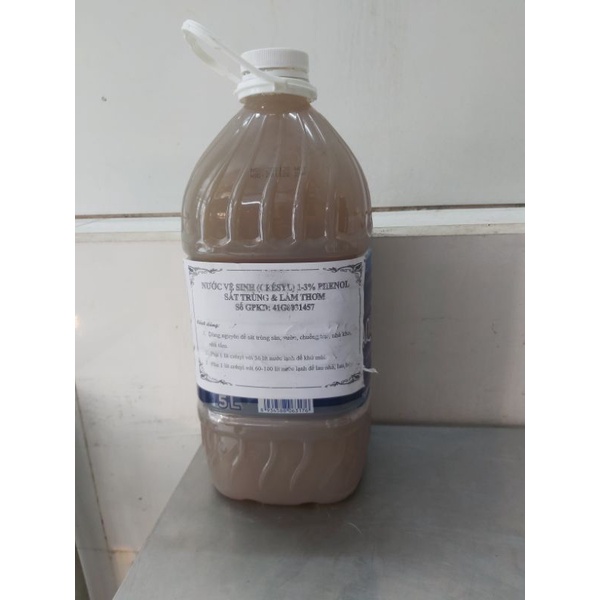 Nước khử mùi phân và nước tiểu chó mèo 5 lít