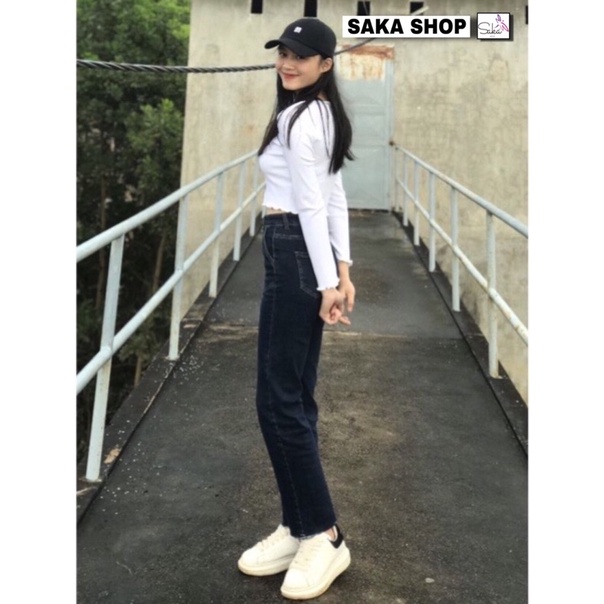 Áo croptop nữ thun tay dài màu trắng có nút ở giữa cuốn biên