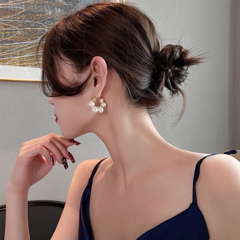 1 Đôi Bông Tai Hình Chữ C Đính Ngọc Trai Thời Trang Hàn Quốc Đơn Giản Tinh Tế Cho Nữ