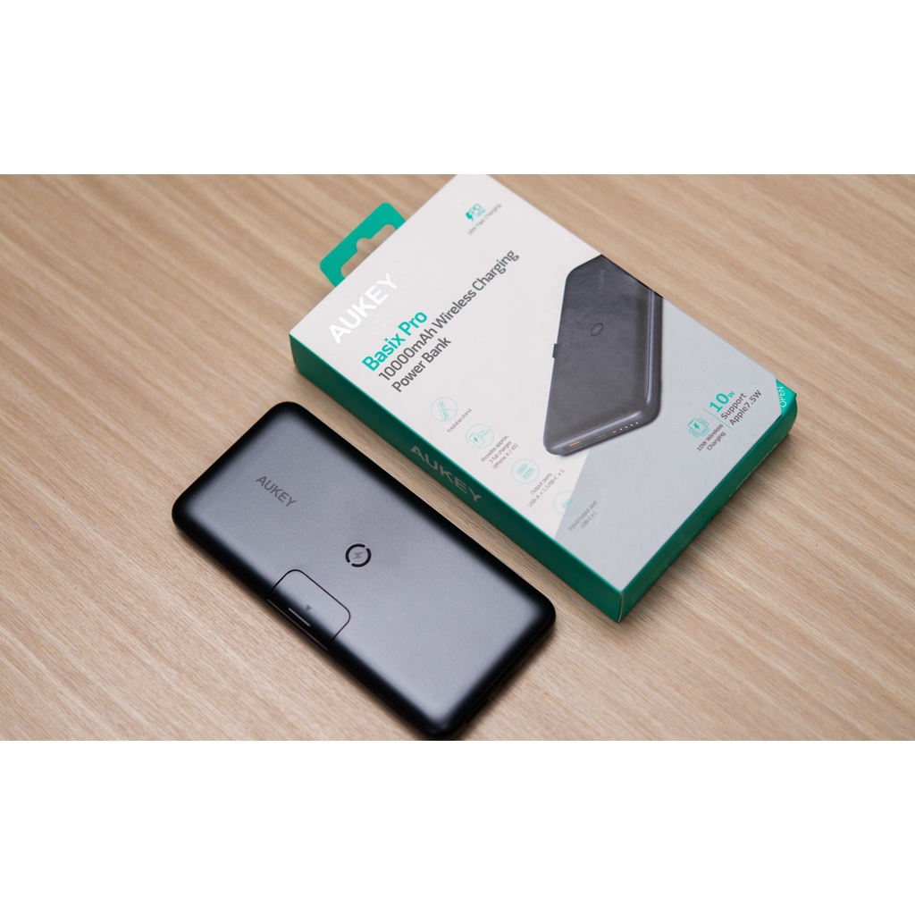 Sạc Dự Phòng Aukey PB-WL02 10.000 mAh, Sạc Nhanh PD 18W, QC 3.0 - Hàng Chính Hãng