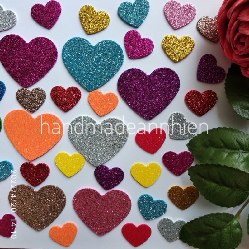20 - 35- 50 hình trái tim 2.5 x 2cm, 3.5 × 3.2cm, 4.9 X 4.2cm bằng xốp kim tuyến- thủ công mầm non cho bé ...