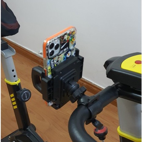 Kẹp Giá Đỡ Điện Thoại Gắn Vào Xe Đạp, Xe Mô Tô Và Có Nút Điểu Khiển Kích Cỡ Cho Mọi Loại Điện Thoại