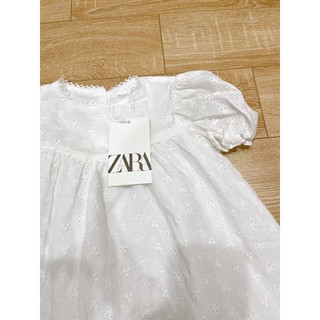 Váy thô đục lỗ bèo nhúm tay