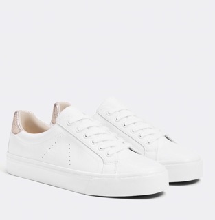 Giầy sneaker