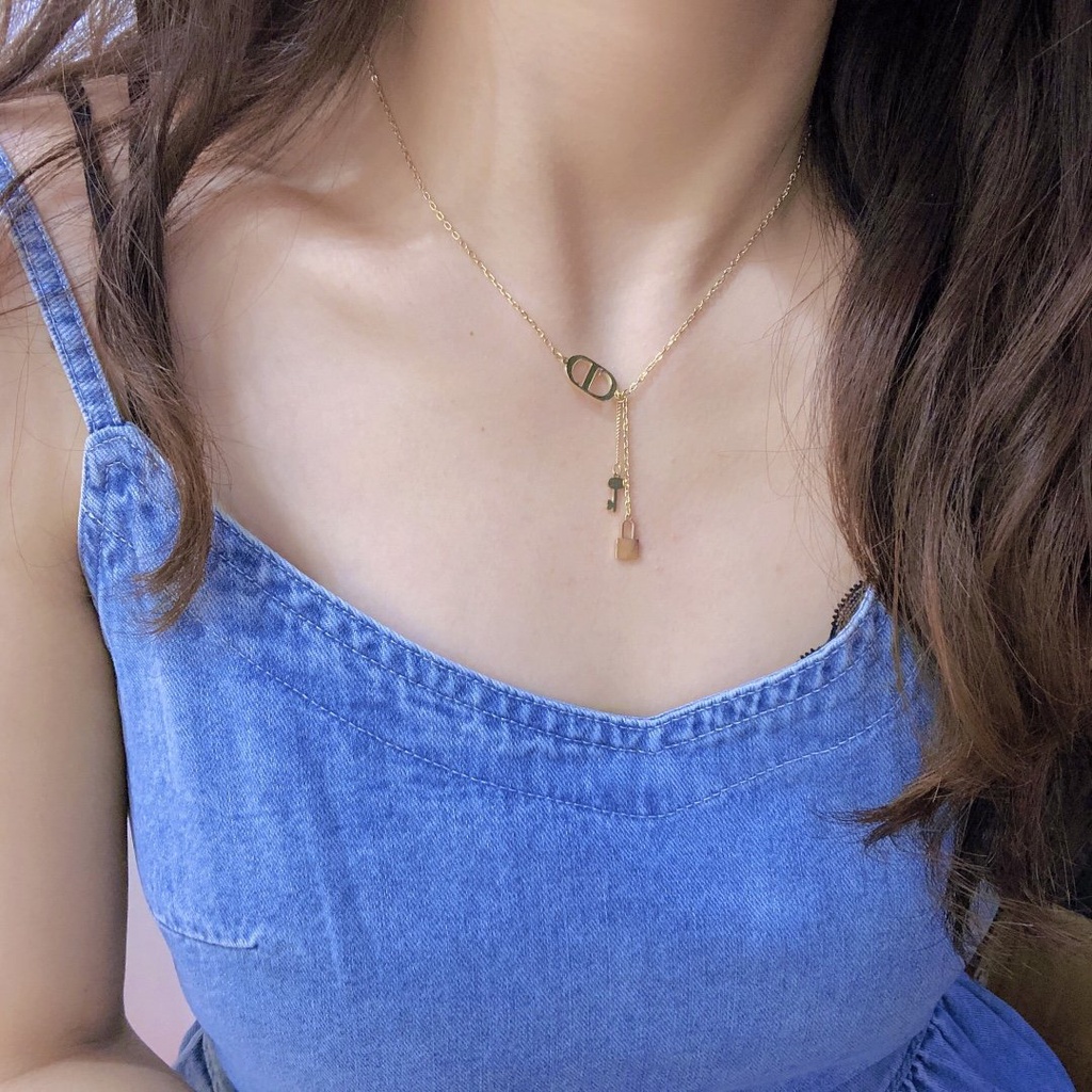 Dây chuyền choker mặt chữ Dior phong cách Hàn Quốc thời trang cho nữ