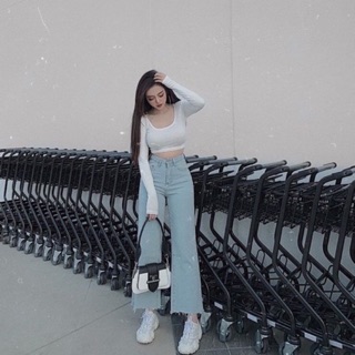 Áo thun cổ lụa tay vuông