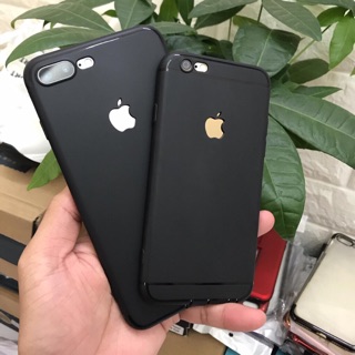 Ốp lưng iPhone 5/5s/6/6s/6plus/6splus/7/7plus/8/8plus cao su dẻo đen hở táo đơn giản