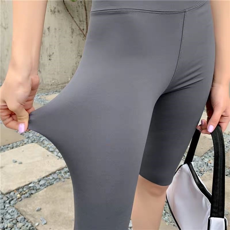 Fashionable Sport Shorts For Women