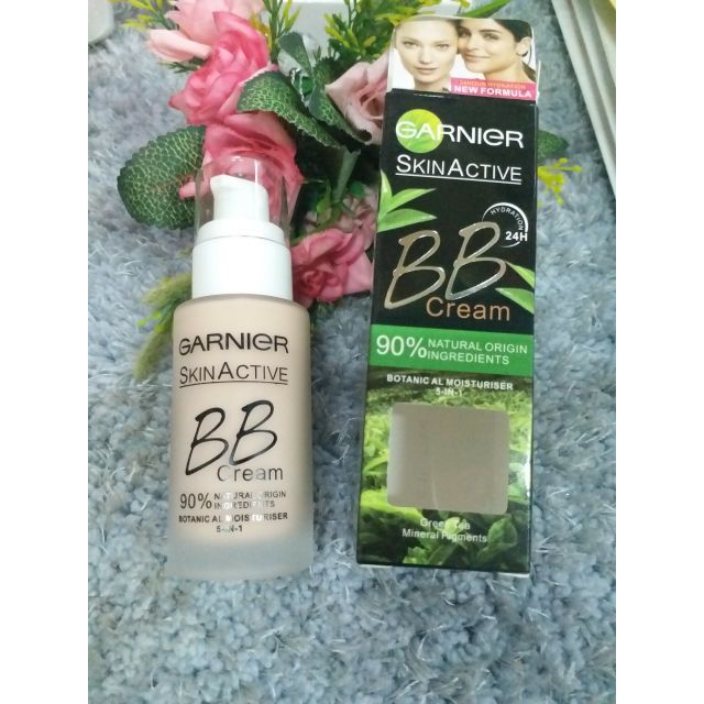 Kem nền bb garnier