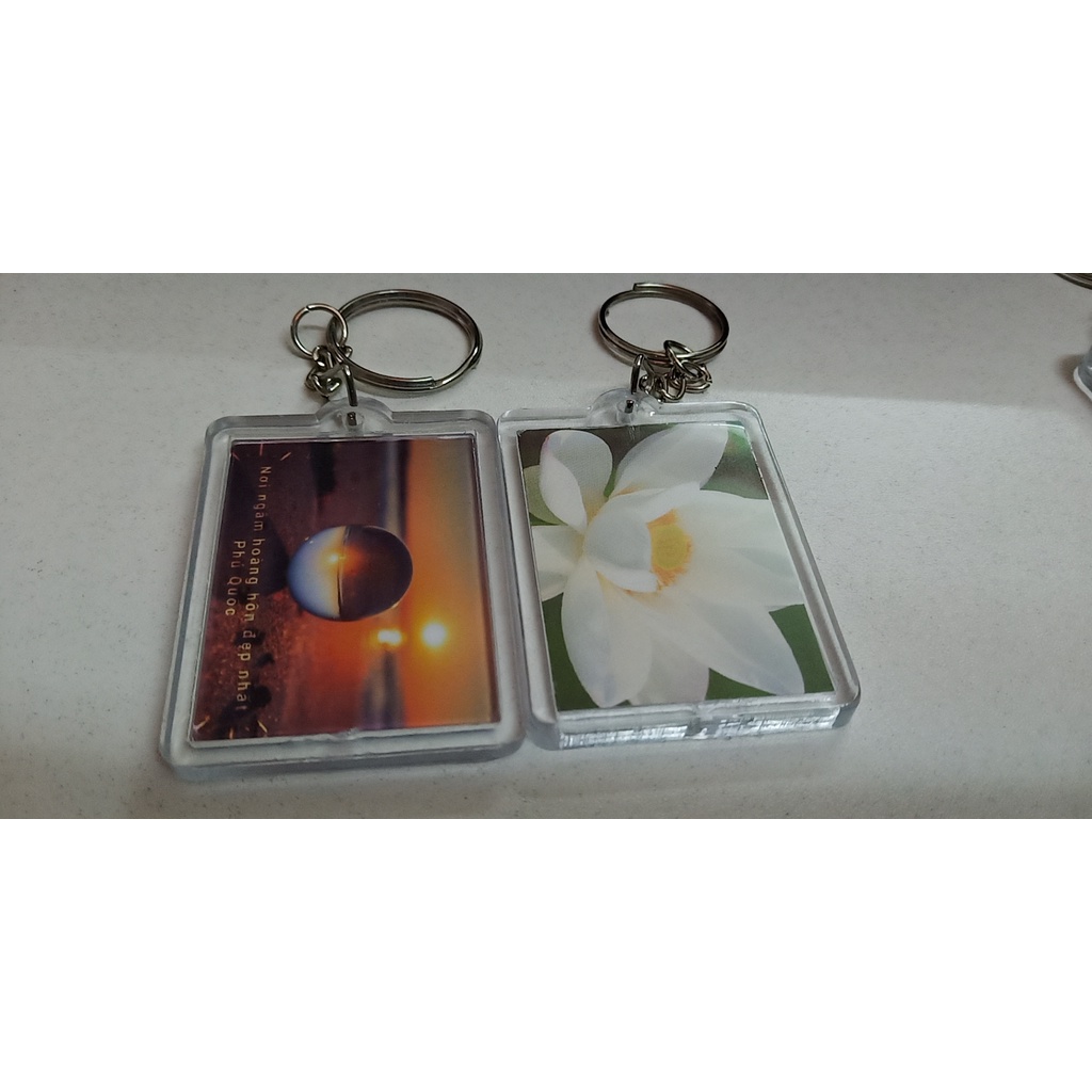 MÓC KHÓA NHỰA MICA