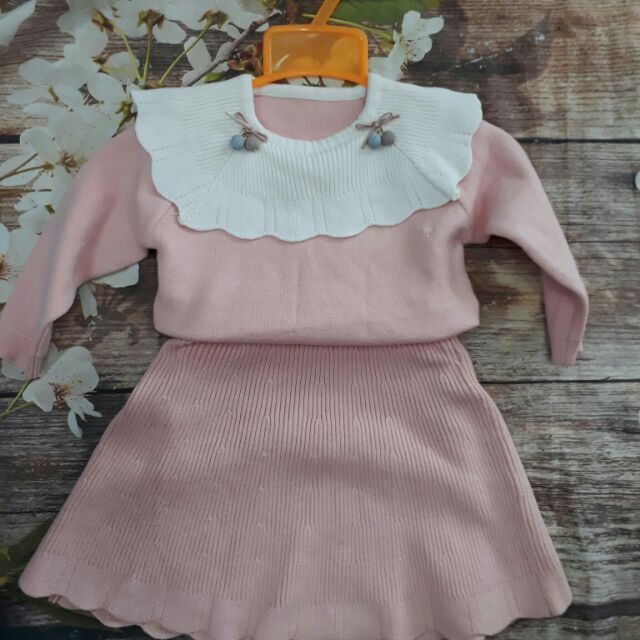 Set váy cho bé 250k