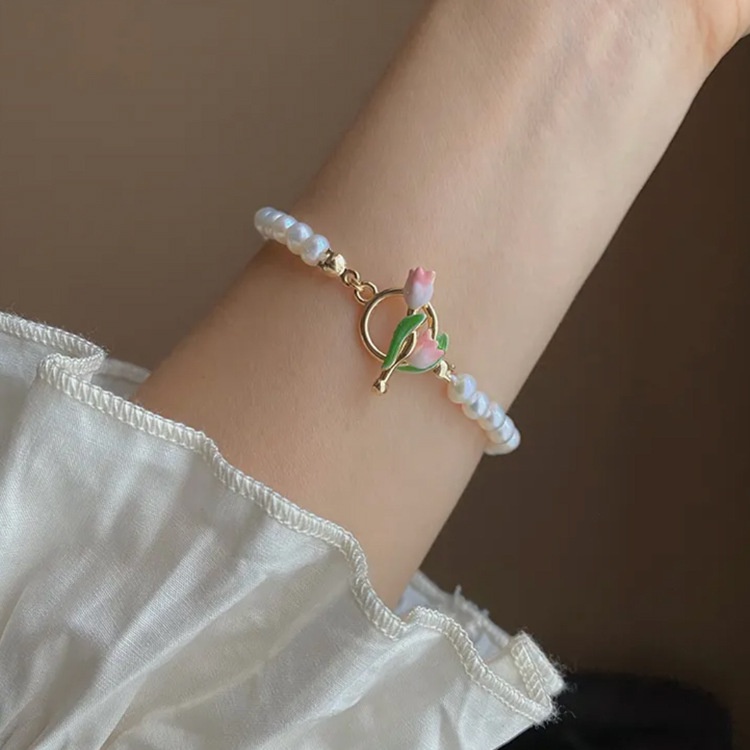 Vòng Tay Hoa Tulip Đính Ngọc Trai Nhân Tạo Phong Cách Hàn Quốc