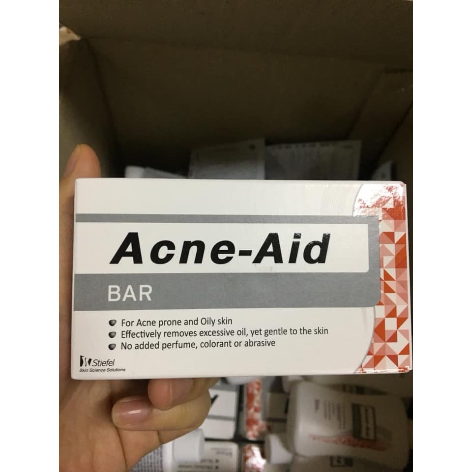 Xà phòng tắm giảm mụn toàn thân Acne-Aid Bar