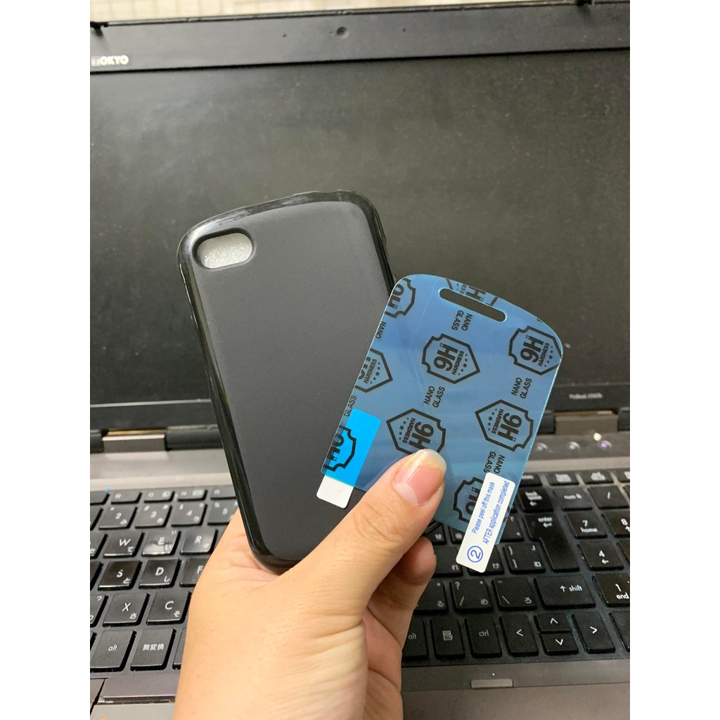 Combo ốp lưng silicon Q10 và dán màn hình 9H