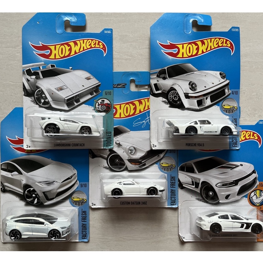 Mô hình HOTWHEELS LAMBORGHINI COUNTACH, PORSCHE 934.5, TESLA MODEL X, CUSTOM DATSUN 240Z, 15 DODGE CHARGER SRT