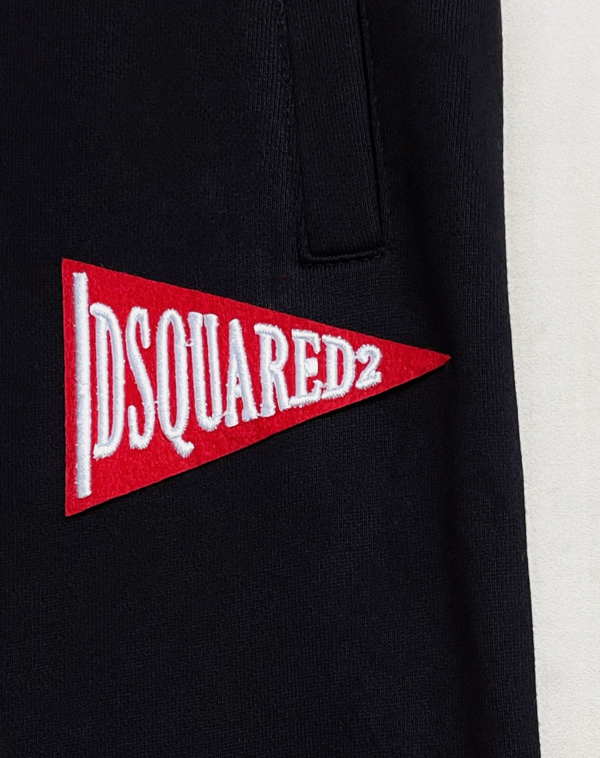 Quần Dài Nam Thêu Logo Dsquared 2021