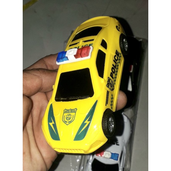 Sét 4 chiếc xe mô hình police bằng nhựa chạy bánh lùi