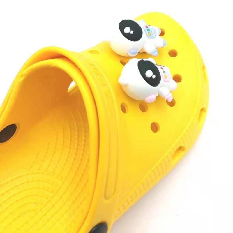 Set 2 Phụ Kiện Làm Phụ Kiện Hình Giày Búp Bê 3D Bằng PVC Mềm