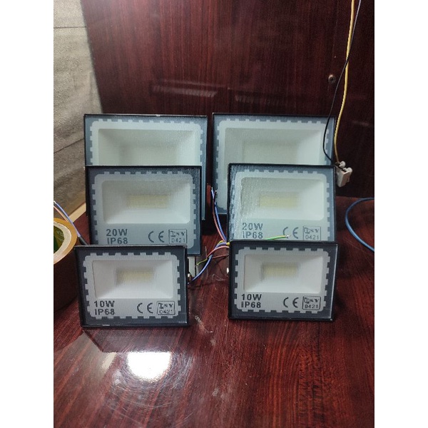 Đèn Pha Led 10W/20W/30W /50w mini siêu sáng Chuyên Lắp Đặt Ngoài Trời, Chống Nước, Chống Choá Mắt