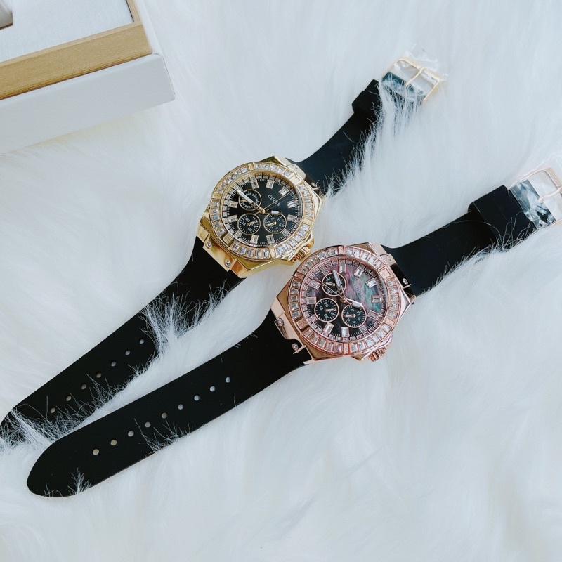 Đồng Hồ Nữ Guess Gold Tone Case Black Silicone GW0118L1