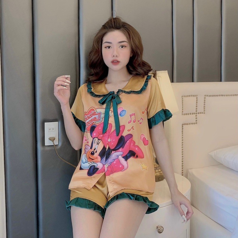 Đồ Bộ Pijama 🌸Bộ Lụa Quần Sooc Chất Liệu SaTin Phối Bèo Họa Tiết Búp Bê | BigBuy360 - bigbuy360.vn