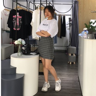 Chân váy ngắn kẻ caro phom chuẩn