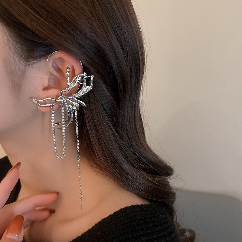 Bông Tai Dáng Dài Đính Đá Hình Bướm Phối Tua Rua Thiết Kế Đơn Giản Thời Trang Cho Nữ