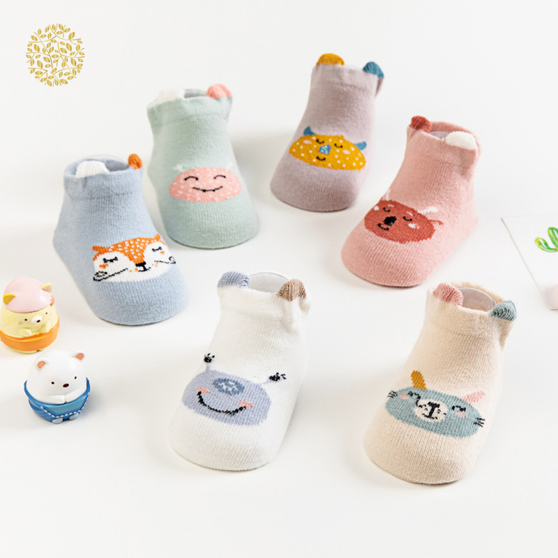 Đôi Vớ Cotton In Hình Dễ Thương Cho Bé