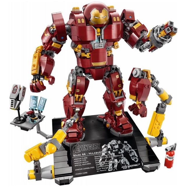 Lắp ráp bộ giáp Hulkbuster của Người sắt Iron man