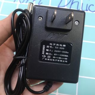 Cục sạc xe oto điện trẻ em 6v