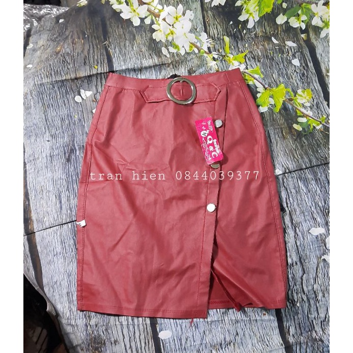 Chân váy da đính đai