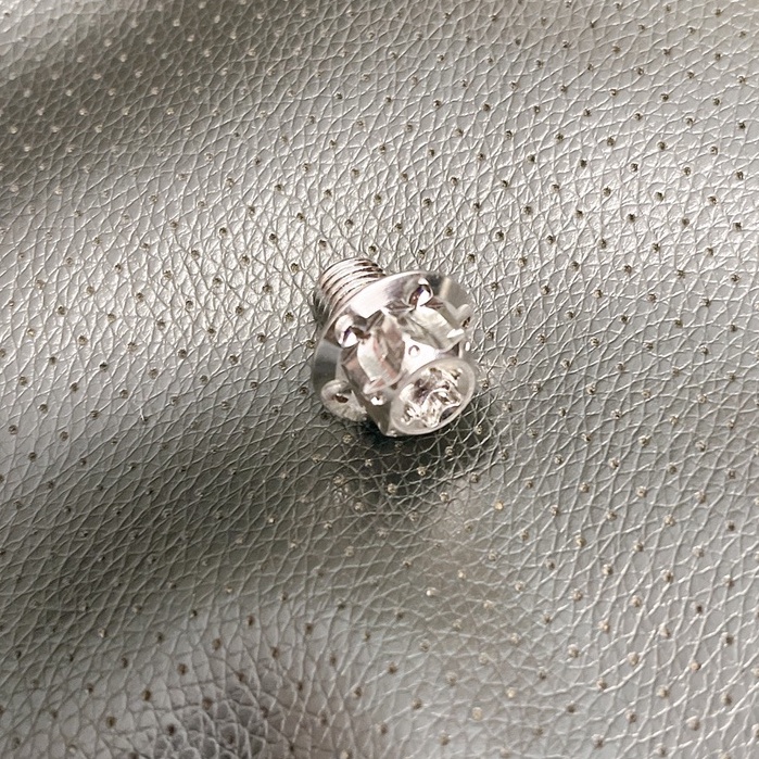 ỐC SALAYA, ỐC Đầu Trụ size 10li10 (10x10) cho các dòng xe máy Yamaha, làm từ Inox 304, không gỉ, cứng cáp bền chắc