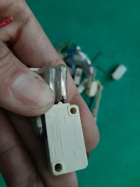 1 combo 5 10 cái Công tắc hành trình lò vi sóng hàng rã máy. Giá 1 combo