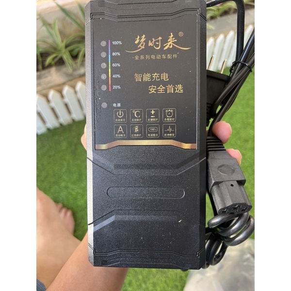 sạc xe điện 72v 12ah cho xe 6 bình acquy loại tốt