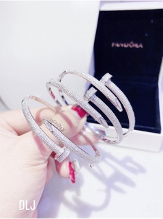 Kiềng tay nữ bạc ta