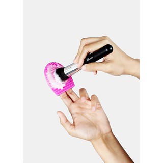 Dụng cụ rửa cọ AOA Studio Brush Cleaning Egg