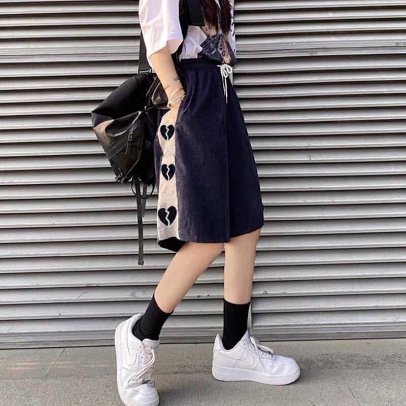 Quần short đùi nhung tăm hoạ tiết Trái Tim unisex nam nữ dáng rộng,quần short mặc nhà chơi thể thao