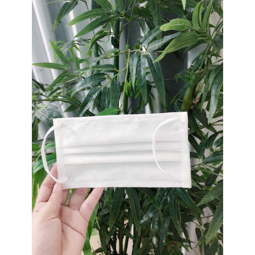 Khẩu Trang Y Tế 4 Lớp Đen Trắng