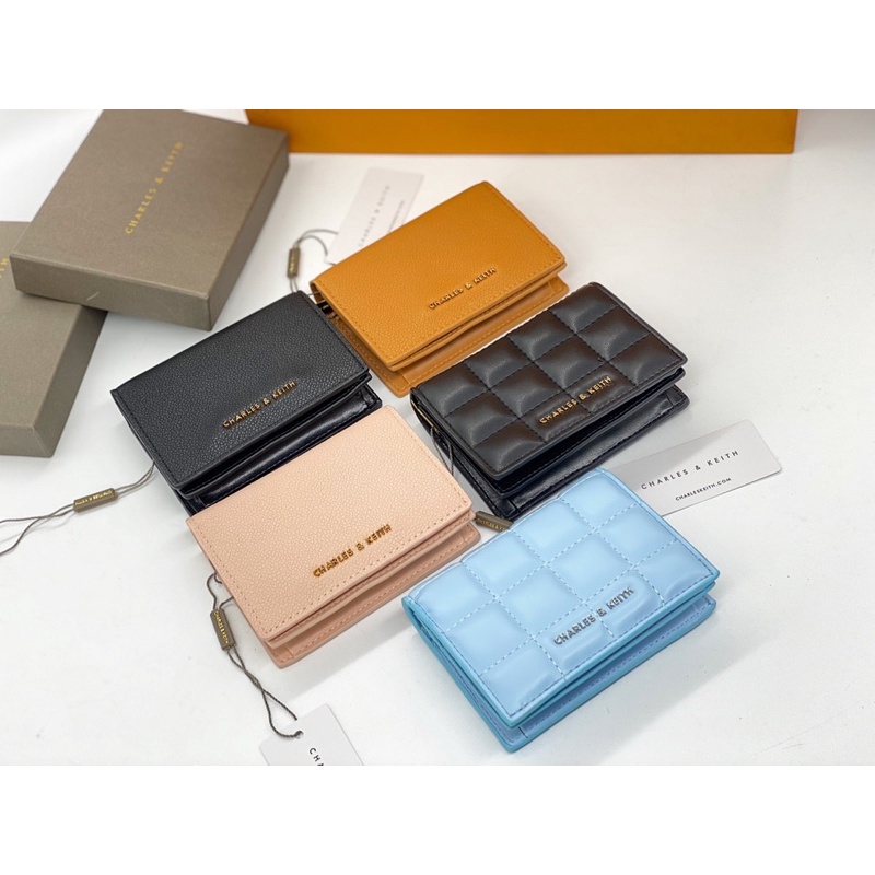 Ví lửng dáng mới kèm hộp