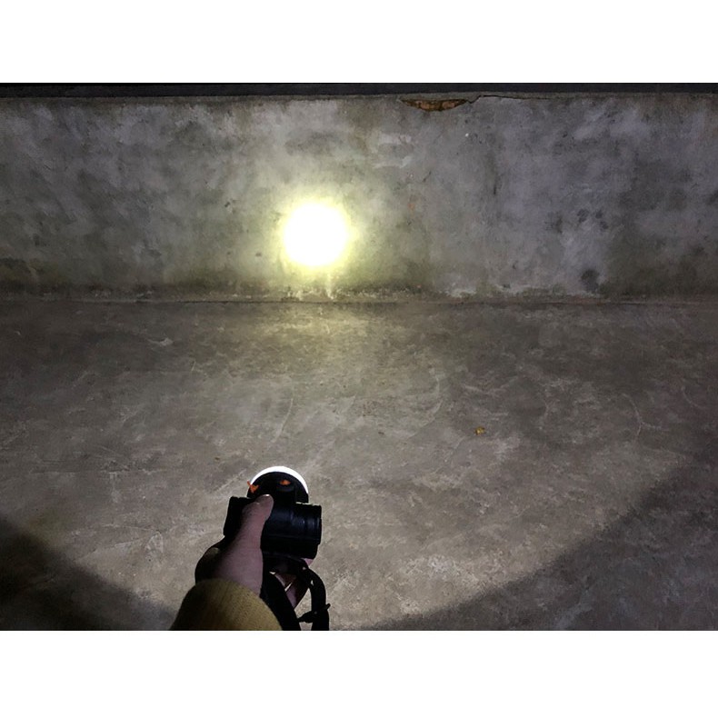 Đèn pin đội đầu chống nước sáng mạnh có ánh sáng vàng - DP