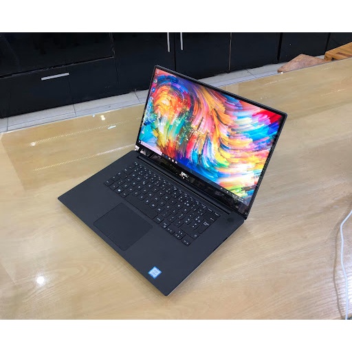 Laptop Dell Win bản quyền 10 Pro XPS siêu mỏng 9570 hàng trưng bày | BigBuy360 - bigbuy360.vn