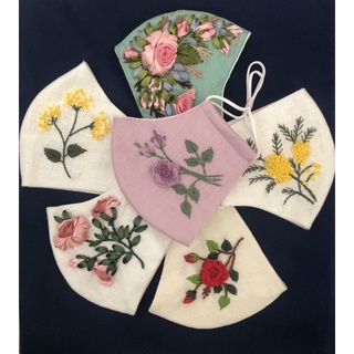 khẩu trang thêu handmade(có nút điều chỉnh)