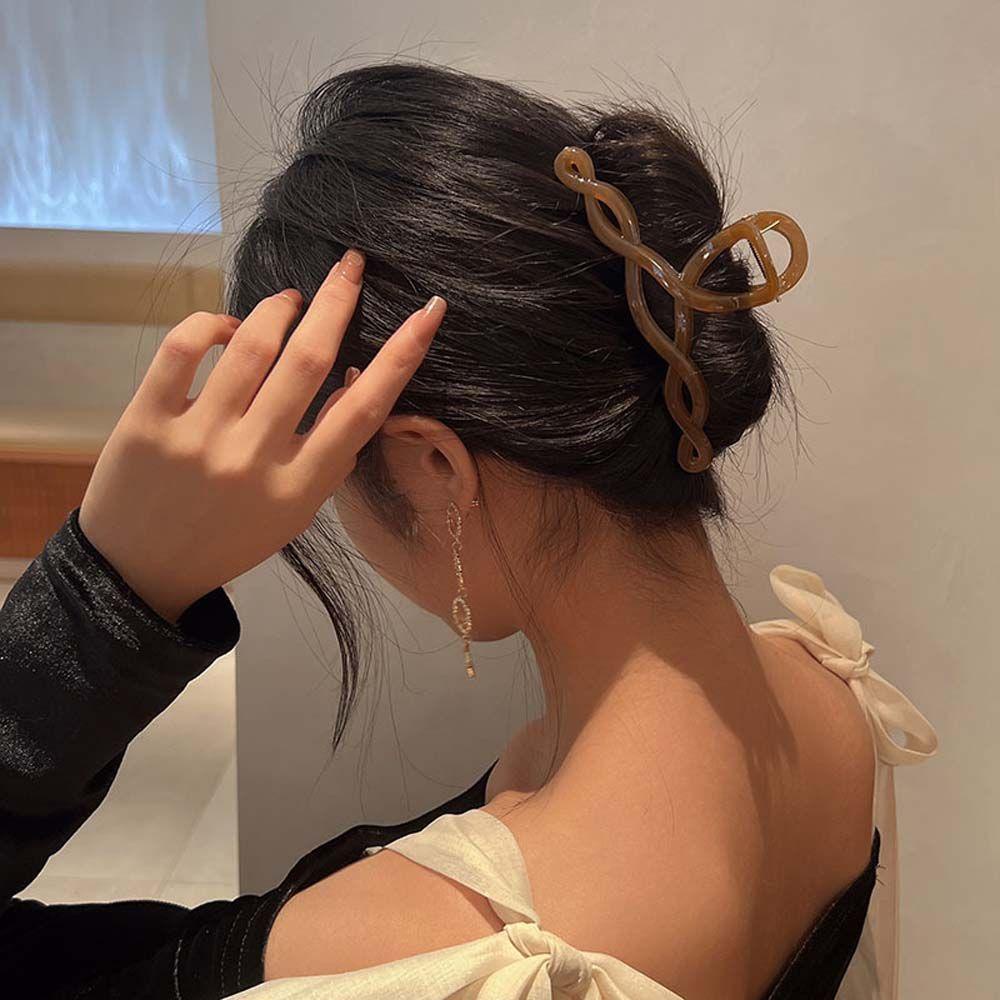 Kẹp Tóc Nhựa Hình Cá Mập Màu Sắc Ngọt Ngào Cho Nữ