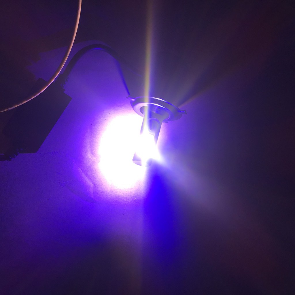 Đèn pha C6 sáng 3 mầu